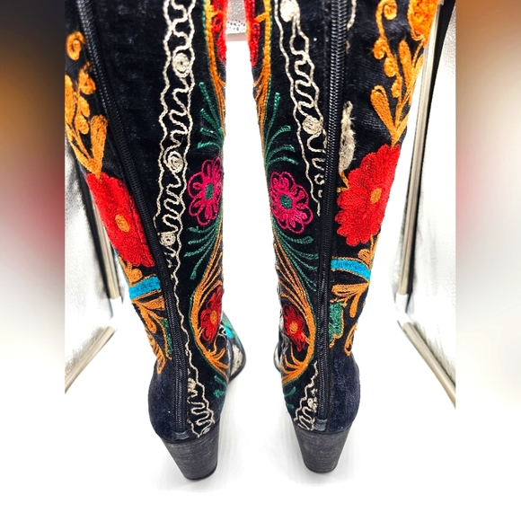 Artemis Colorful Embroidered Long Boots Size 39 - Picture 11 of 14